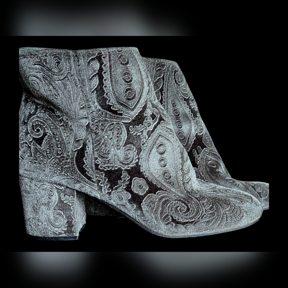 Zigi Soho Green Paisley Ankle Boots